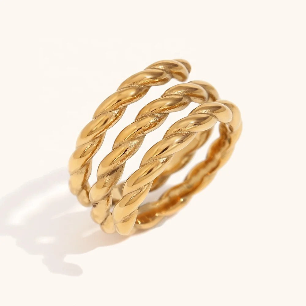 Ariela Twisted Ring