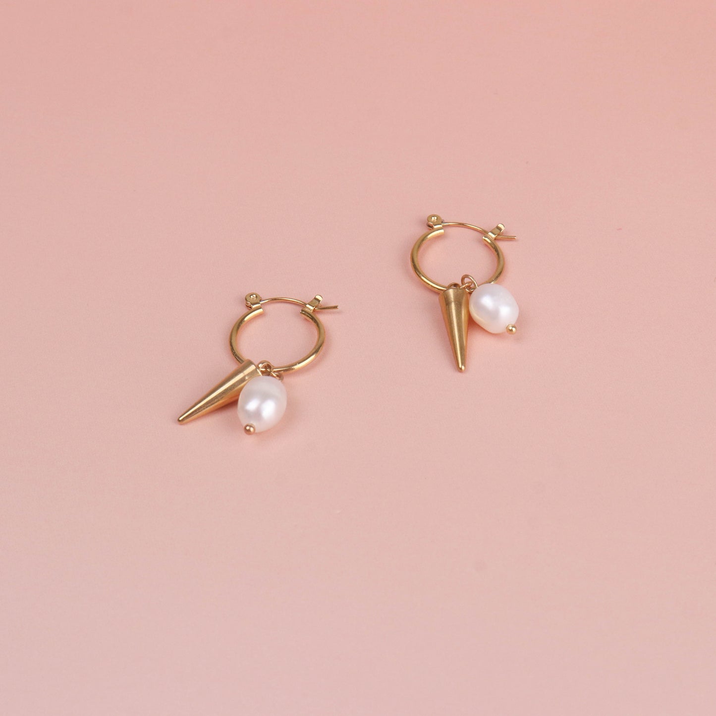 Pearls and Rock 'n Roll: Edgy Elegance - Belberrie Studios