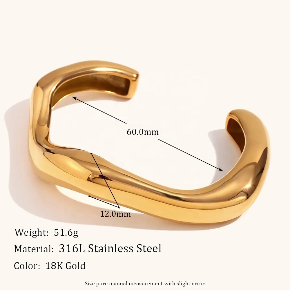 Maneater Bangle