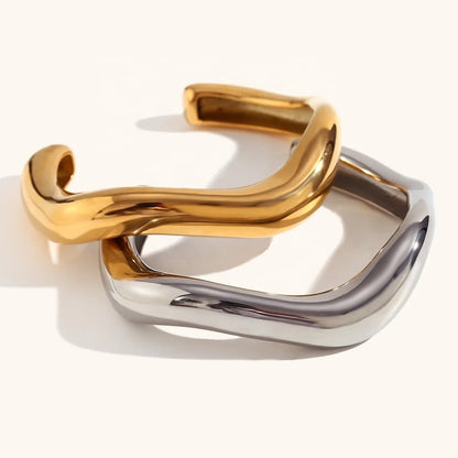 Maneater Bangle