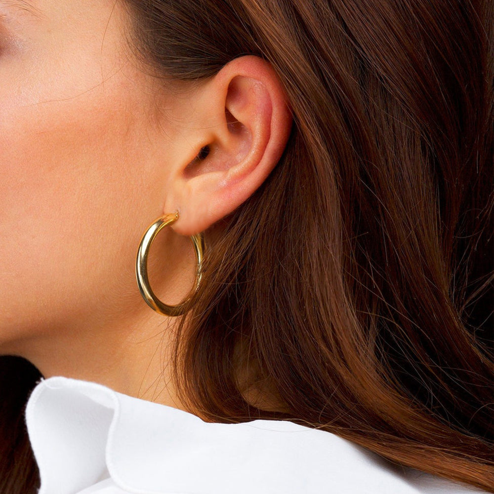 Thick Round Midi Hoop | Bold and Versatile Earrings